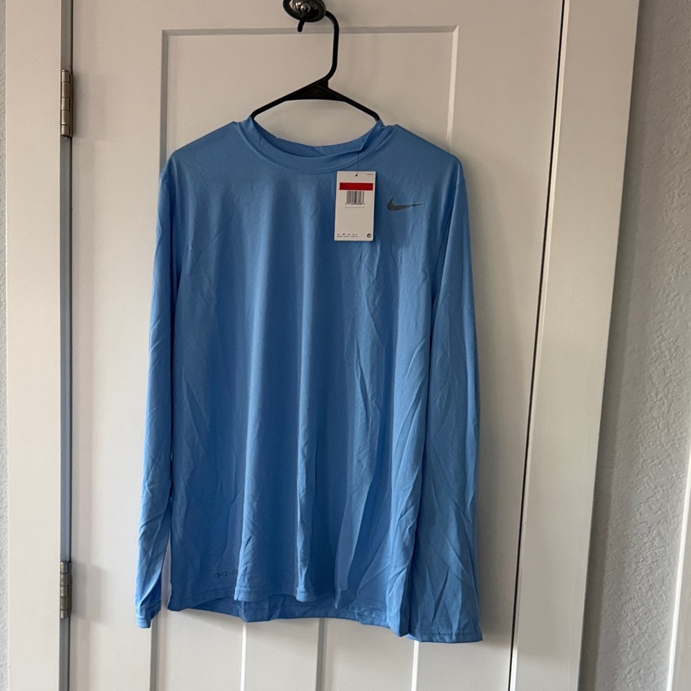 Nike Men's Sky Blue Long Sleeve Tee